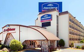 Howard Johnson By Wyndham Arlington Ballpark / Six Flags